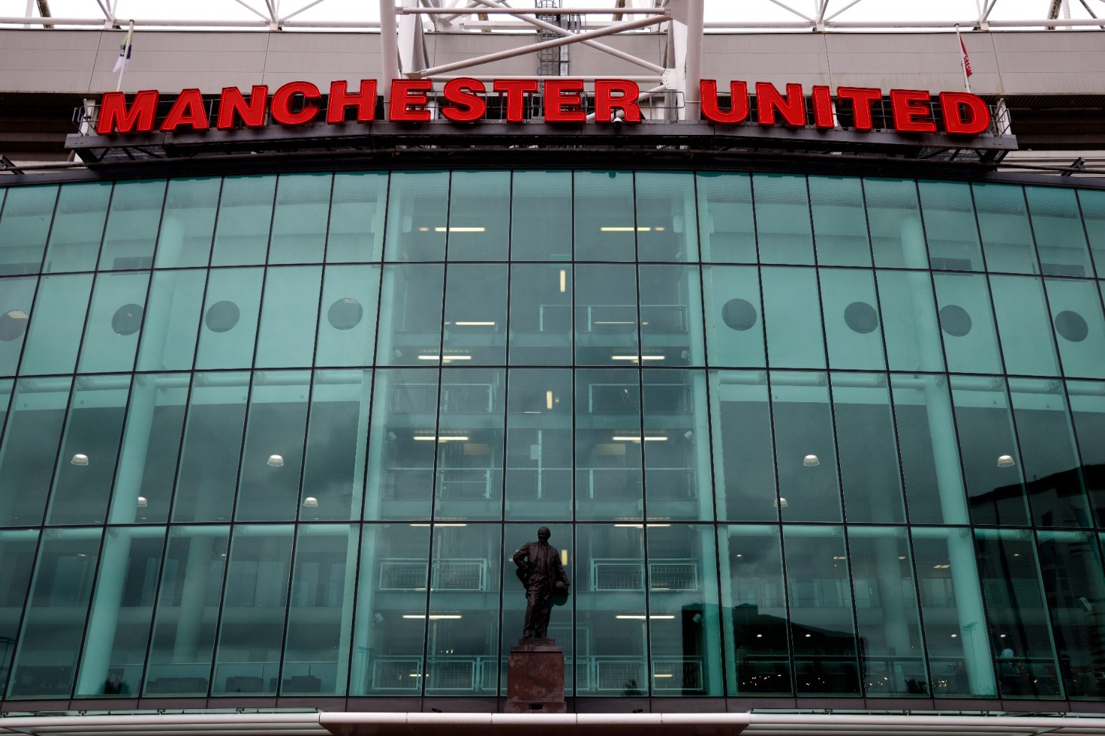 Man Utd Supporters Trust calls for clarity in takeover saga 