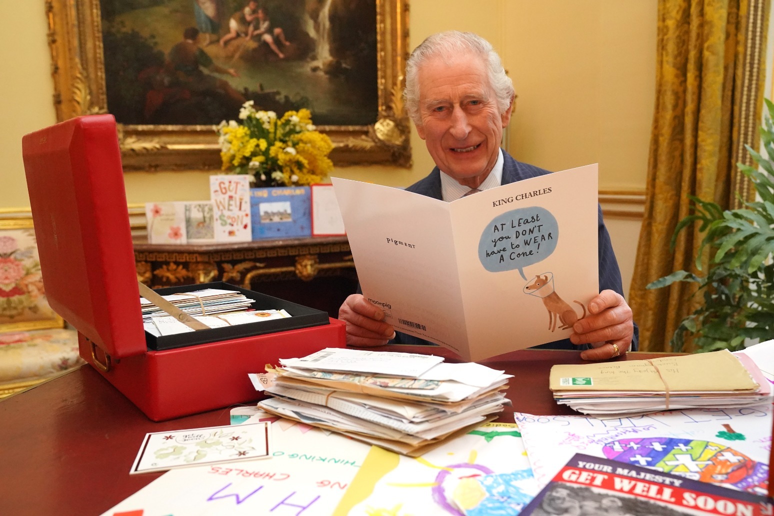 King receives 7,000 get well cards 
