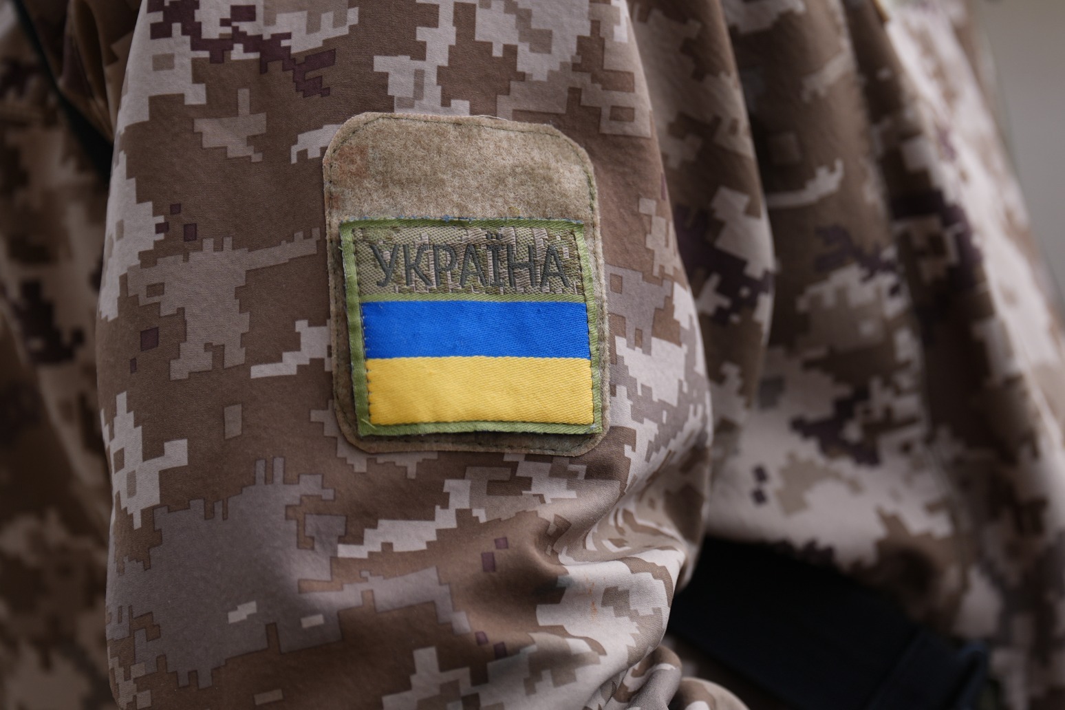 Ukraine’s military to pull out of Vuhledar after two years of intense fighting 