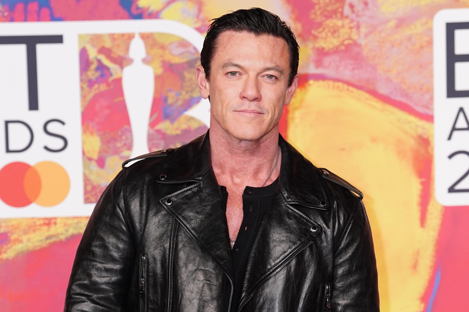 Actor Luke Evans says he has ‘terrible anxiety’ over body insecurities 