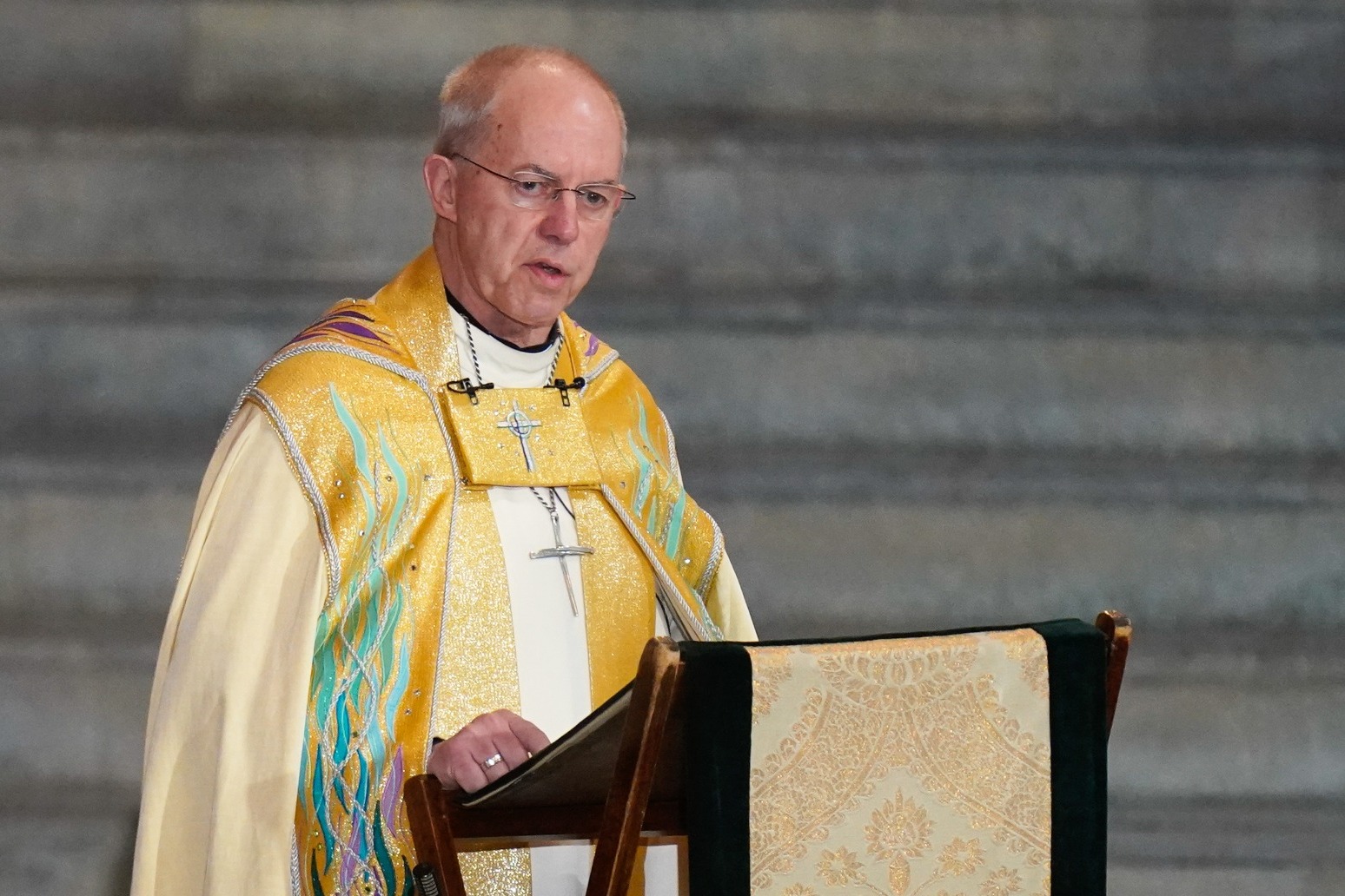 Archbishop of Canterbury ‘has lost confidence of clergy after abuse review’ 