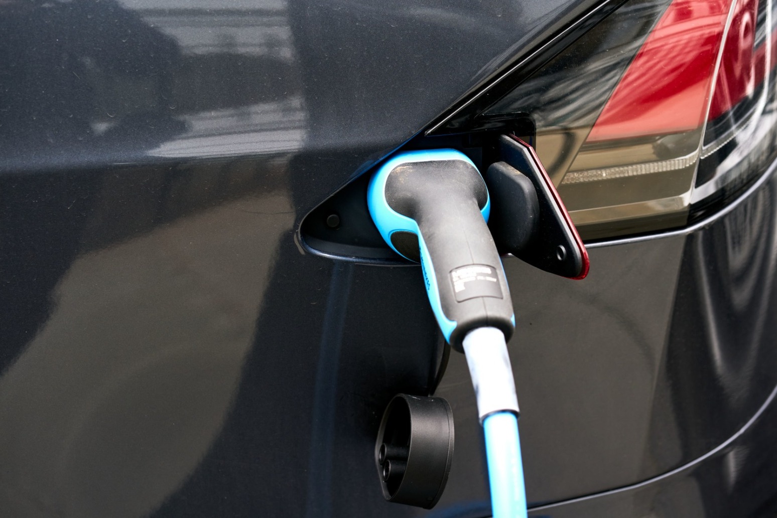 Electric vehicle targets not working as intended, says Business Secretary 