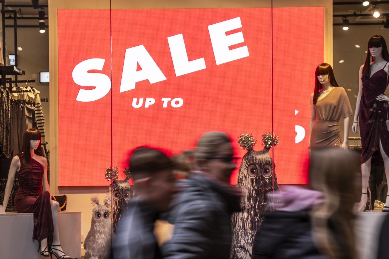 ‘Drab’ December caps disappointing year for retailers 